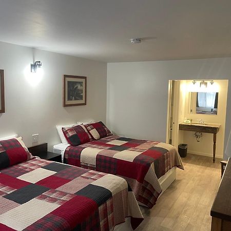 Trails Inn Quadna Mountain Motel & Rv Park Hill City エクステリア 写真