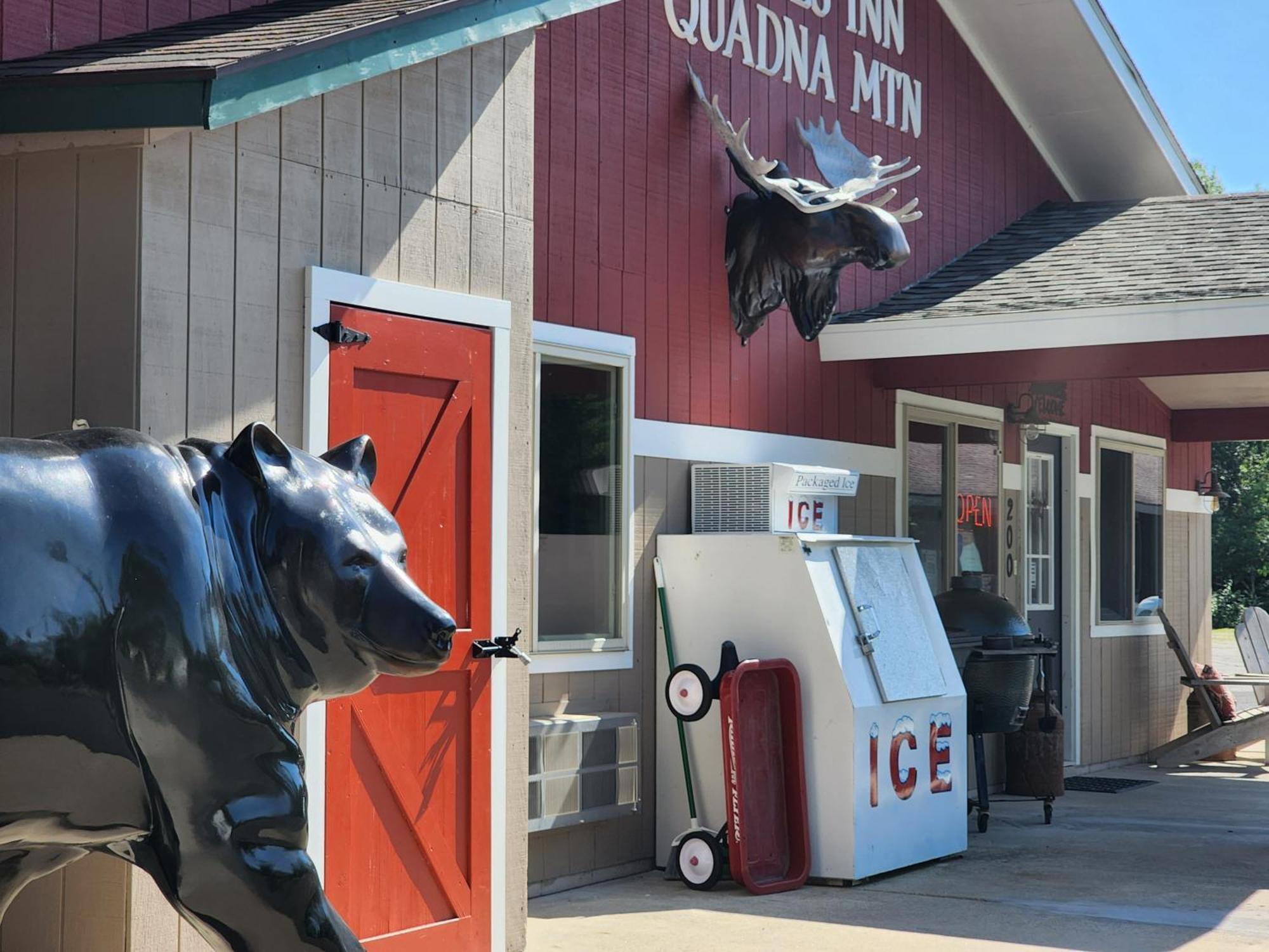 Trails Inn Quadna Mountain Motel & Rv Park Hill City エクステリア 写真