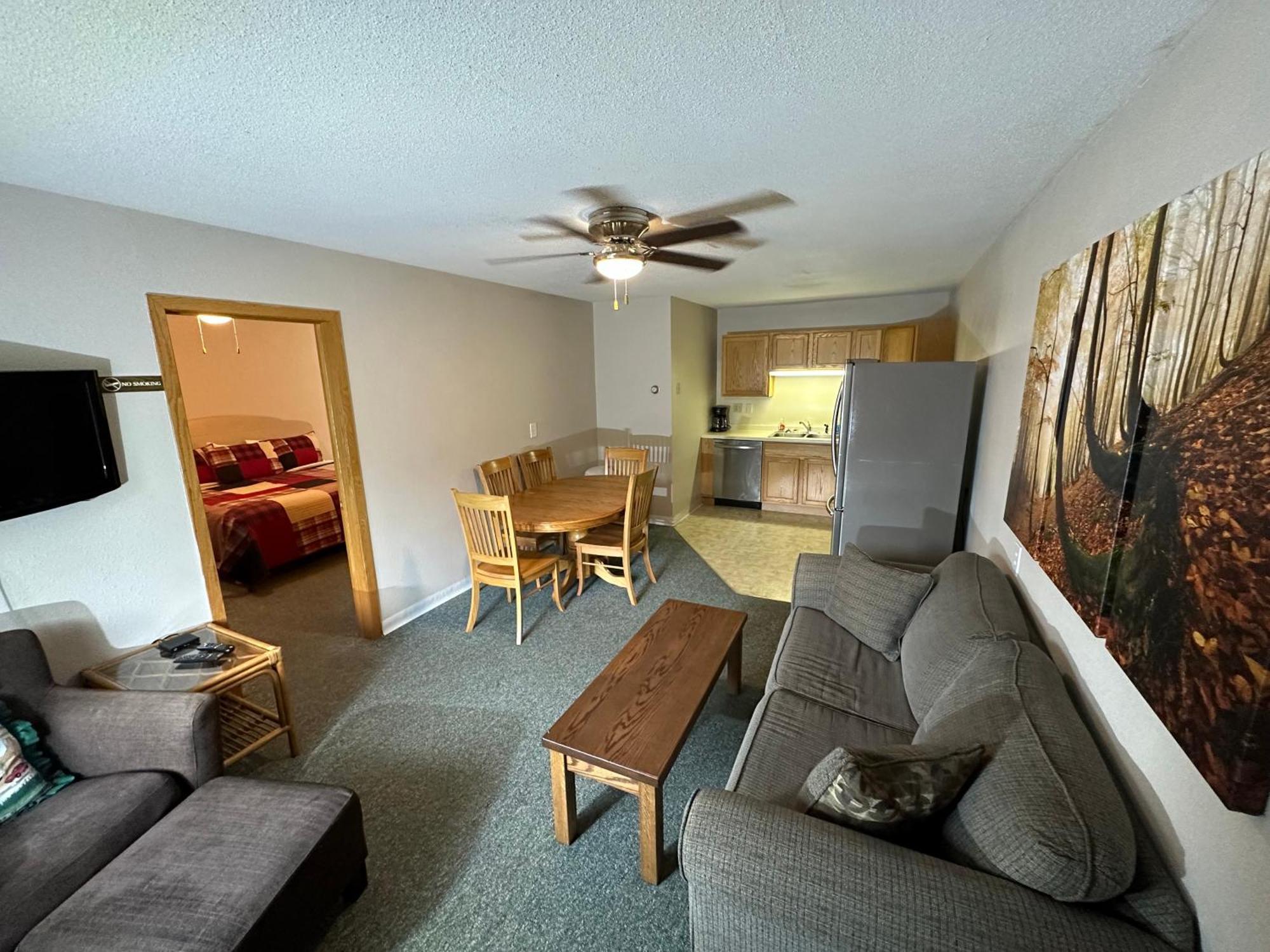 Trails Inn Quadna Mountain Motel & Rv Park Hill City エクステリア 写真